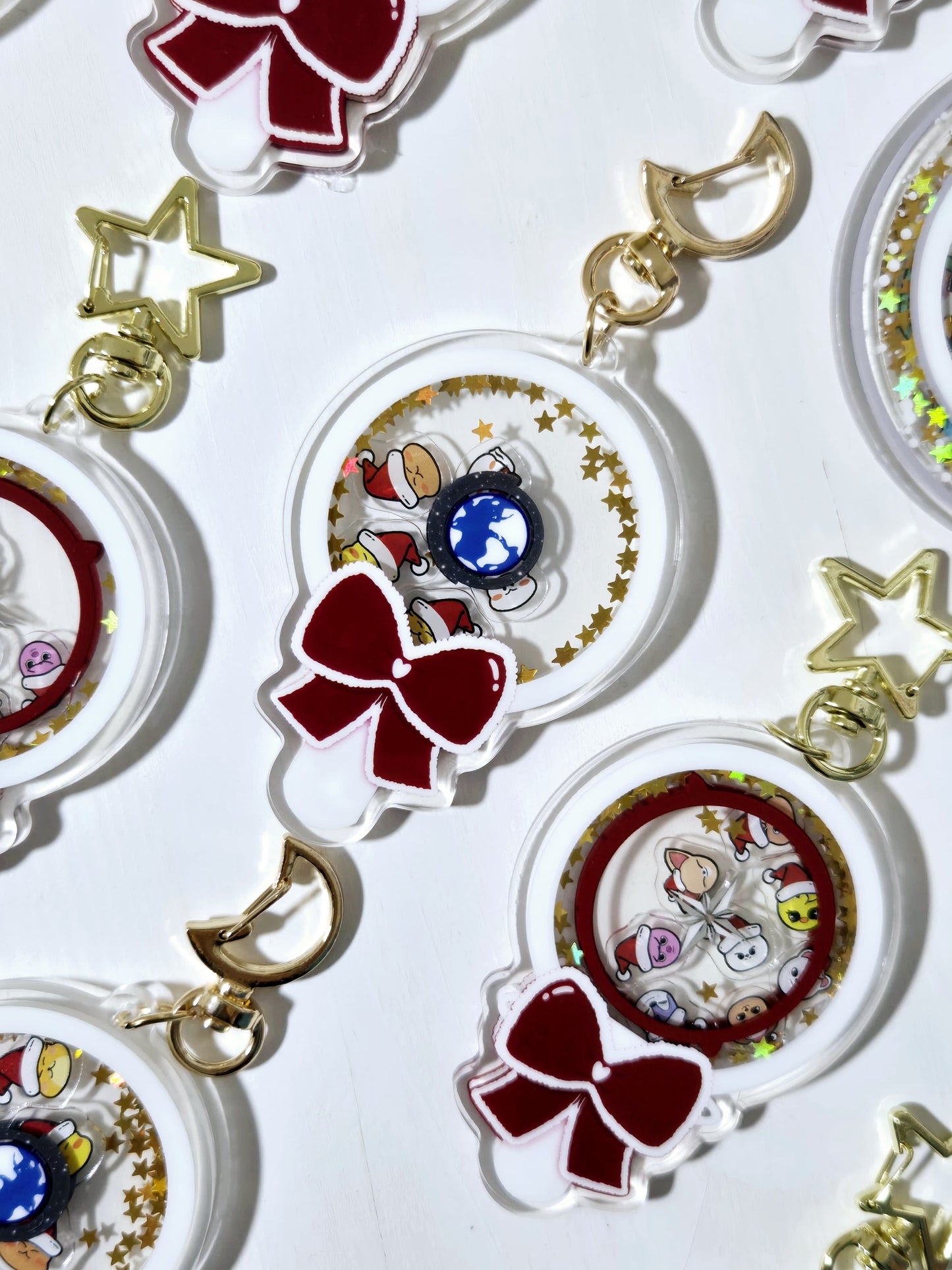 ONEUS Christmas Shaker Keychain