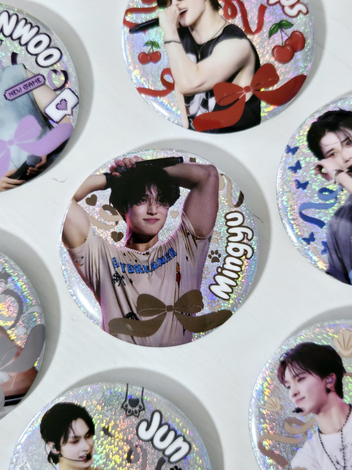 Seventeen Large Badges