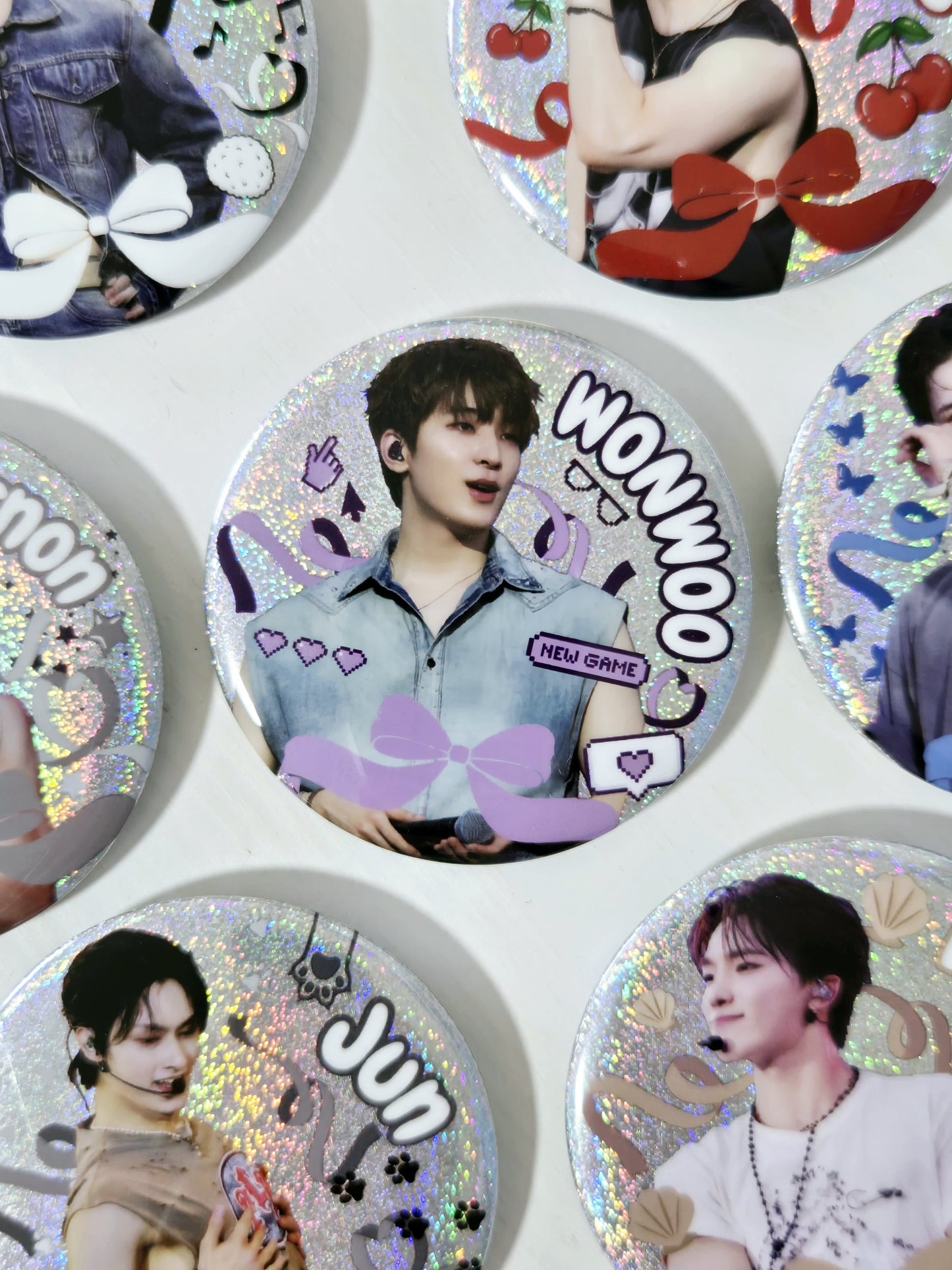 Seventeen Large Badges
