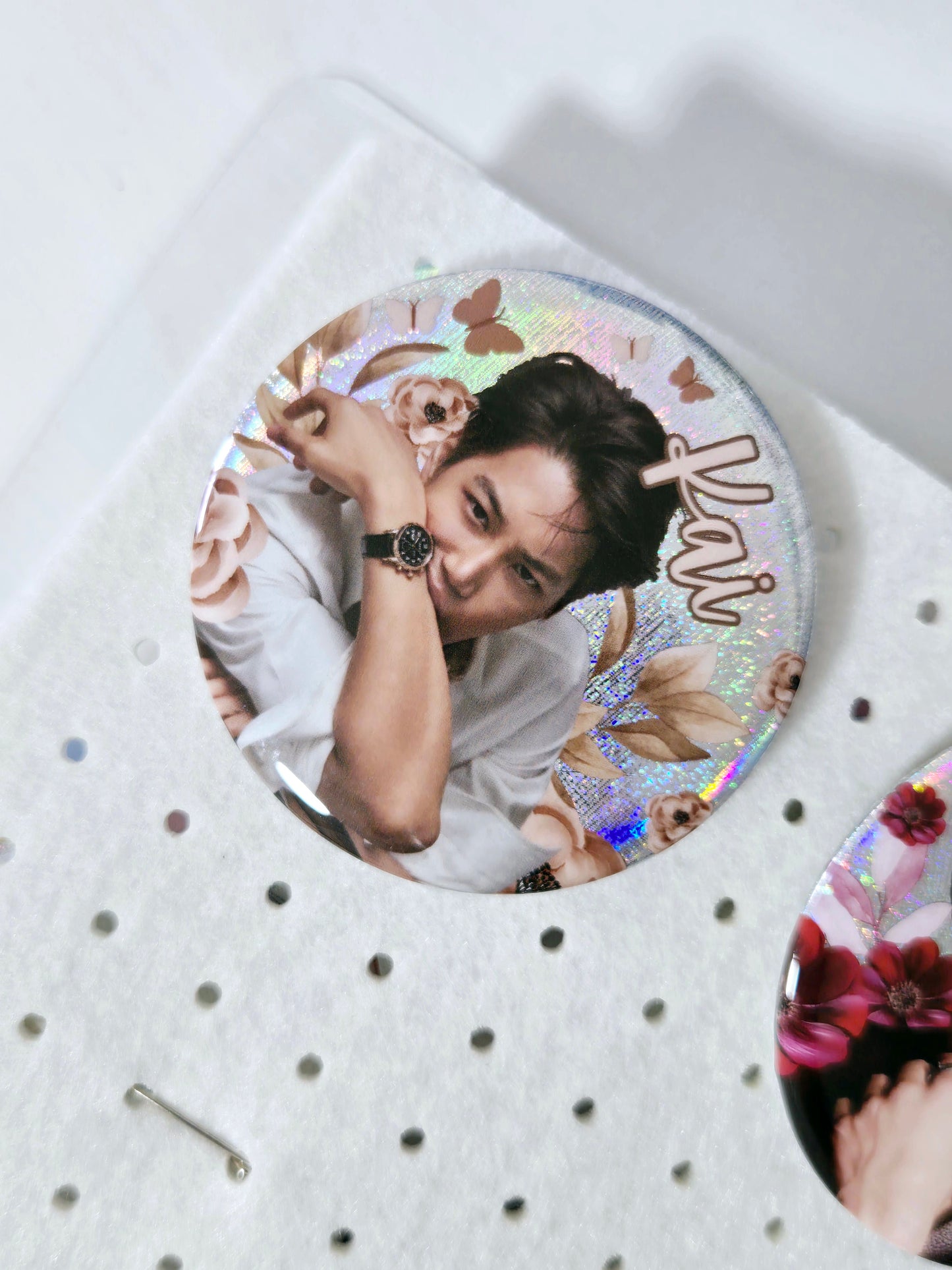 EXO Large Badges