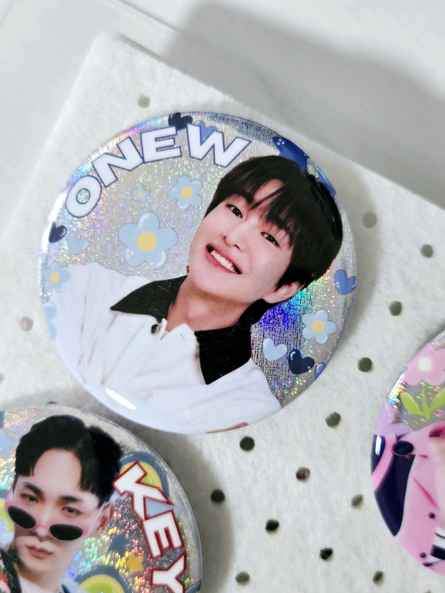 SHINee Large Badges