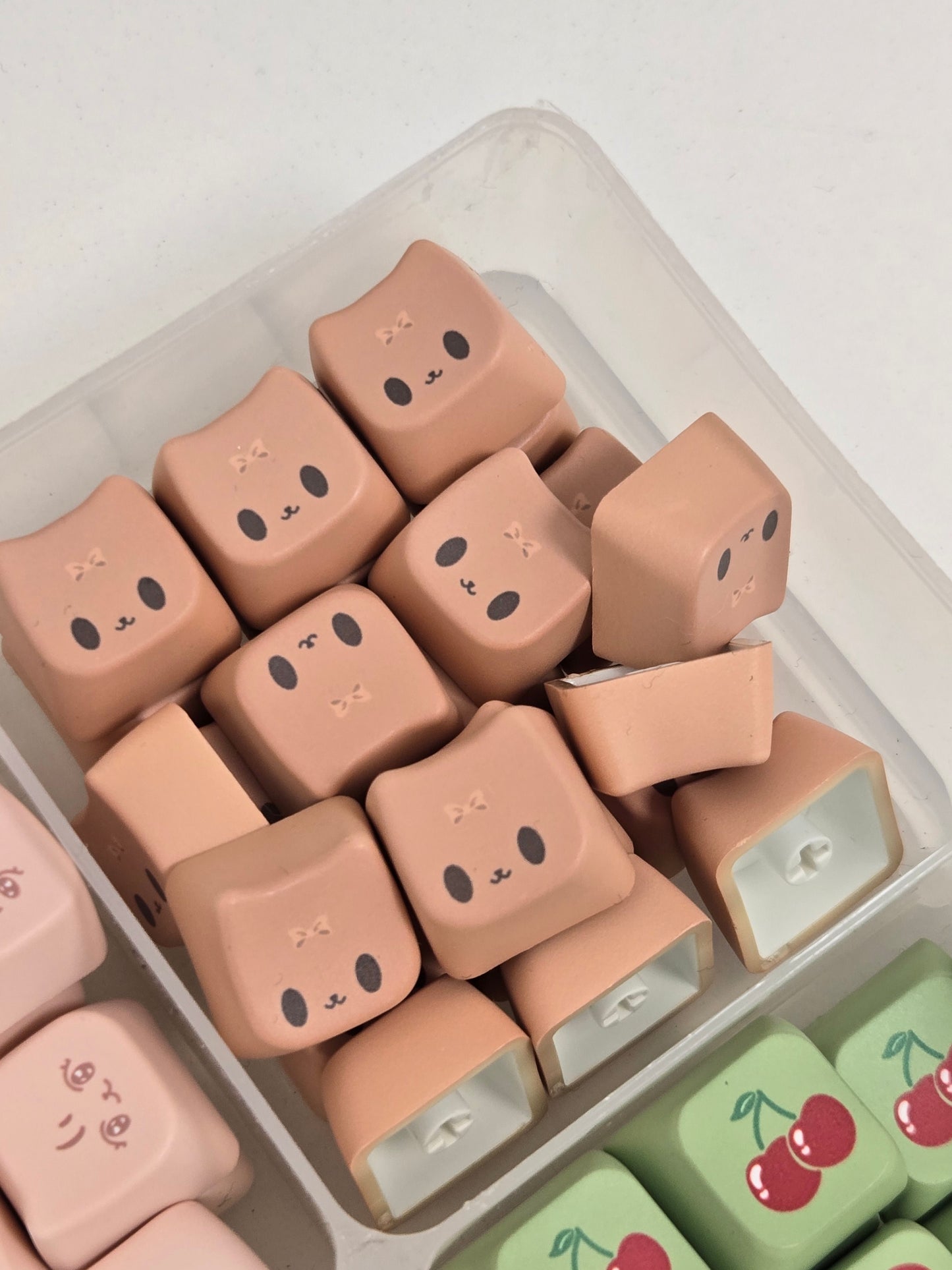 Frizzy Keycaps 4-Base