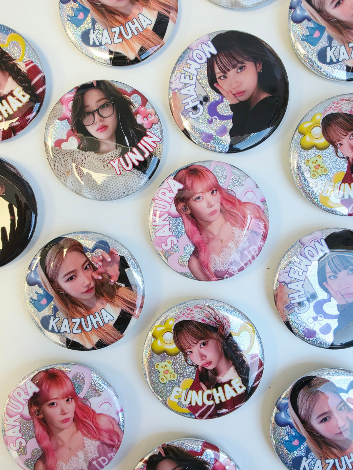 Le Sserafim Large Badges