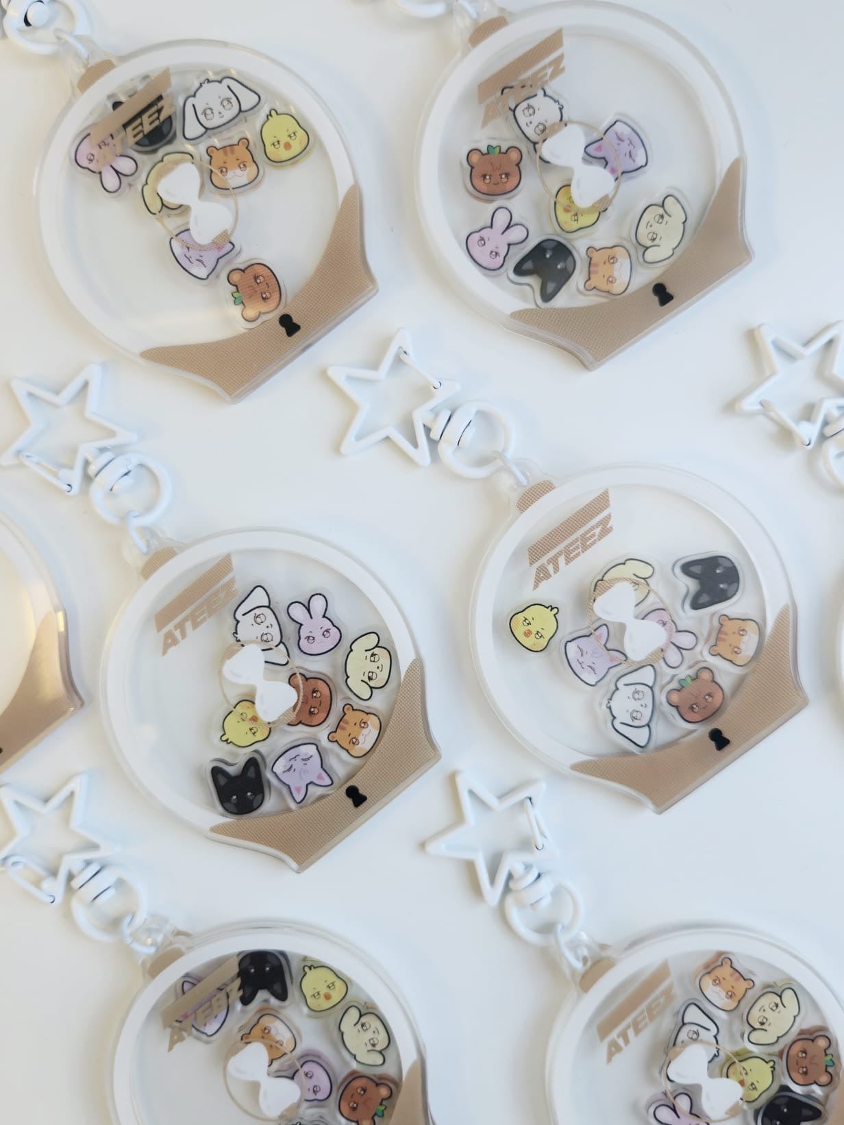 ATEEZ Shaker Keychain (Ver. 2 Lightstick)