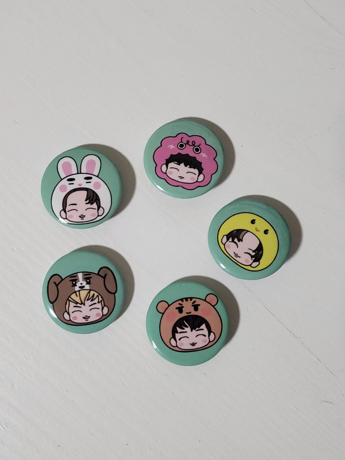 SHINee Badges