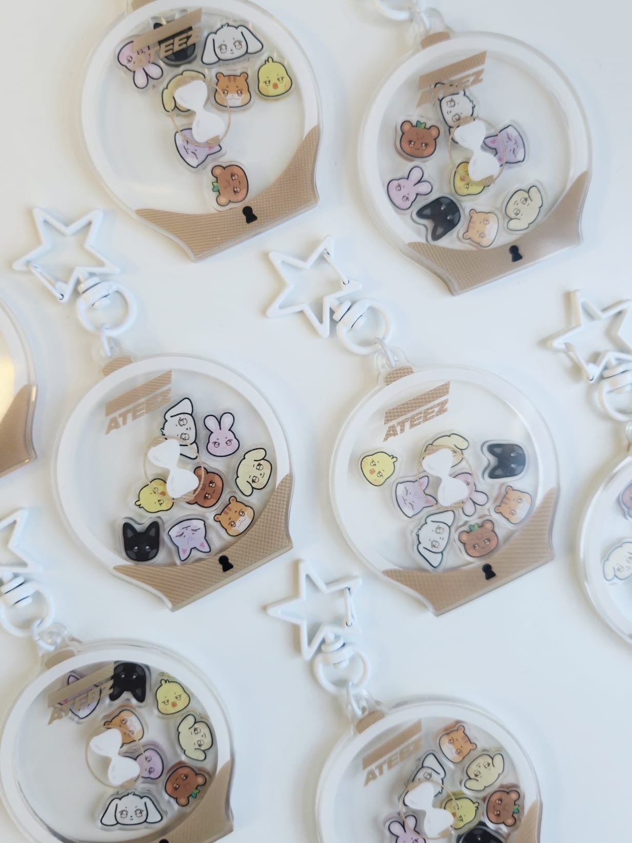 ATEEZ Shaker Keychain (Ver. 2 Lightstick)