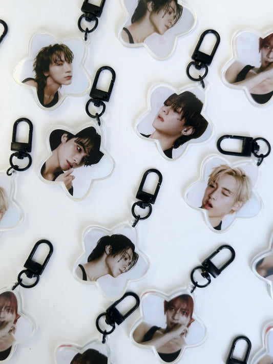 WayV Star Keychains