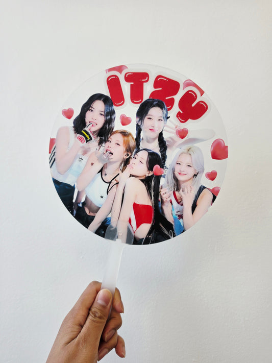 ITZY Group Picket